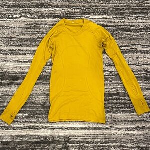 Lululemon Swiftly Tech long sleeve